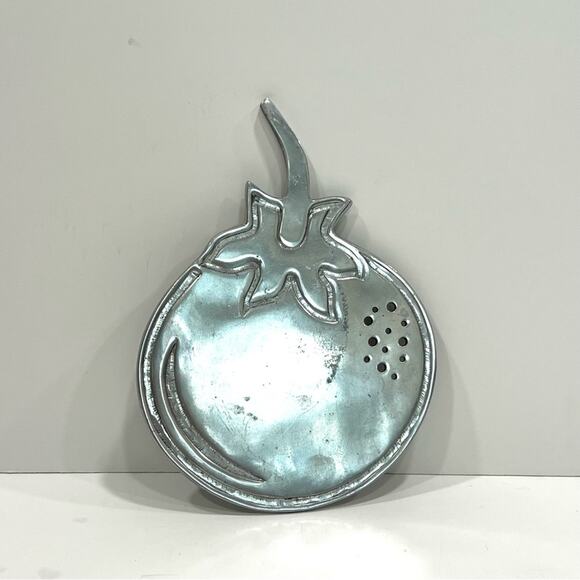 Crate & Barrel Tomato Metal Silver Trivet 8.5 x 11.5 - Picture 1 of 6